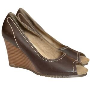 Aerosoles Sleigh Thread Peep Toe Brown Leather Wedge Heels - 8